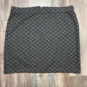 Forever 21 Womens Geometric Shapes Pencil Mini Skirt Size Large Gray Black